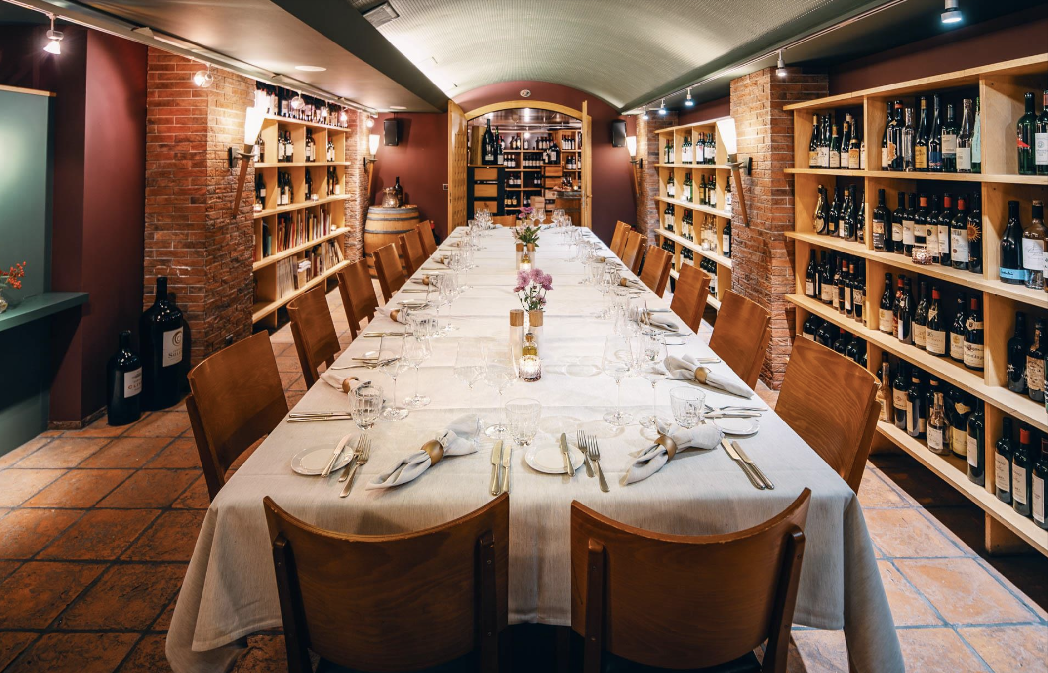 Carlton Restaurant and Bar